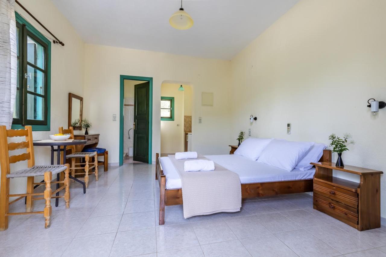 Skopelos Evergreen Apartments Stafylos Exterior foto